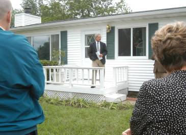 Lincoln - 30,000th NDHFA Home Loan - Mike Anderson at Zachers