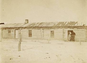 Williston 1904 - Veigel Family Mrs Pettus Brown. First house in Williston