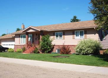 Williston 2011 - "My dad built our home in the 1970's and it was a happy setting for my childhood." Heather Kasowski, NDHFA Employee 