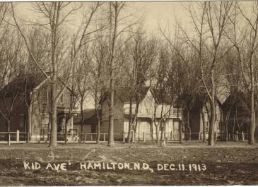 Hamilton - 1913, Kid Ave
