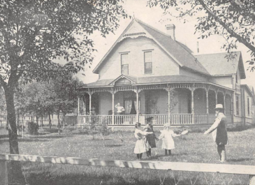 Park River 1899 - Residence of C.H. Honey, Briggs Avenue