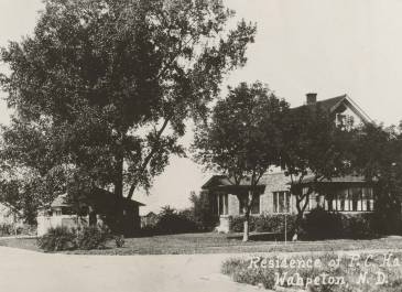 Wahpeton 1931 - A - A Collection - P. C. Hanson residence