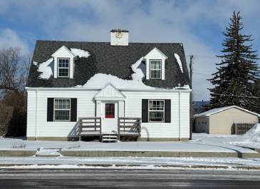 Rolla - Cape Cod Style house built in 1930 by prominent Munro family man with 1890’s brick carriage house belonging to the Rolette County Historical Society. The carriage house is in the process of being renovated. Submitted by Suzanne Weston 