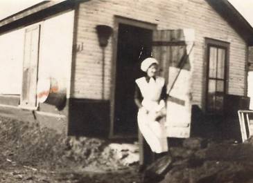 Schafer 1915 - Pioneer Museum of McKenzie County Collection - House cleaning in Schafer. Arlene Isaak